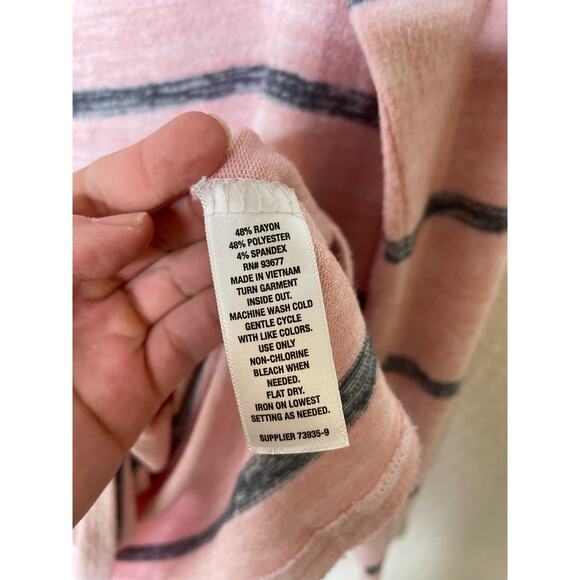 a.n.a Pink and Gray Stripped off the shoulder Long Sleeve Basic Sweater sz small - Picture 4 of 5